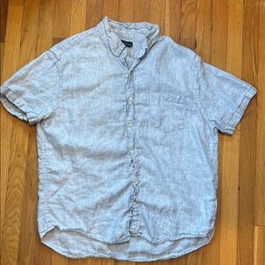 Casual Linen Gray Button-Up Shirt